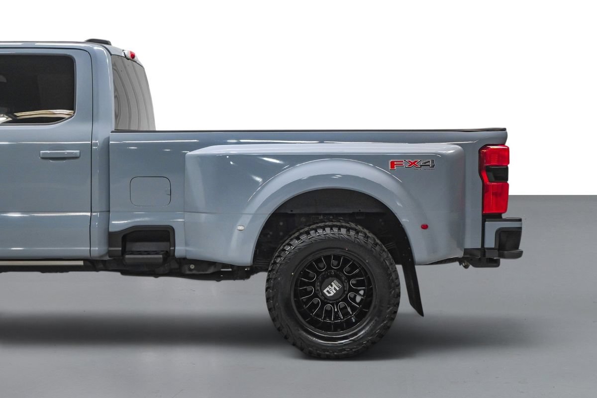 Used 2026 Ford F350 Lariat w/ FX4 Off-Road Package AWD/4WD image 12