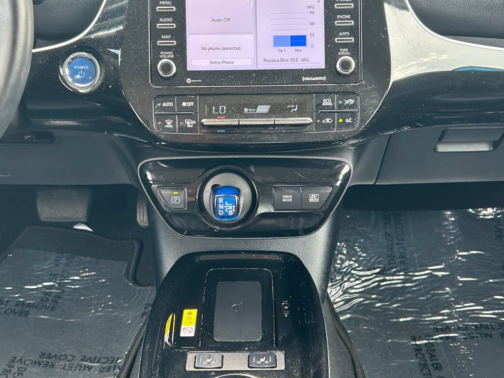 Certified 2021 Toyota Prius XLE FWD image 20