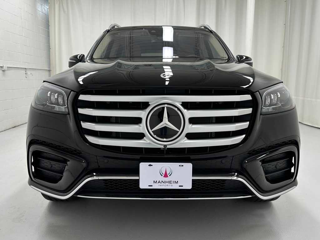 Used 2025 Mercedes-Benz GLS 580 4MATIC image 5