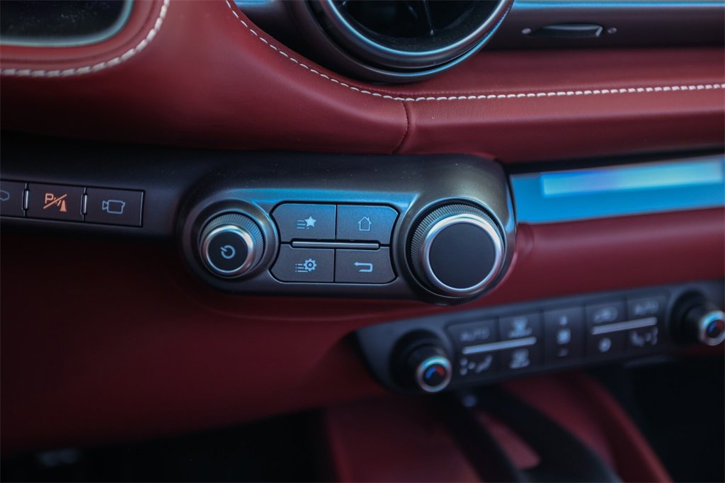 Certified 2023 Ferrari 812 GTS image 37