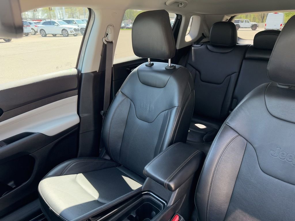 Used 2022 Jeep Compass Limited AWD/4WD image 38