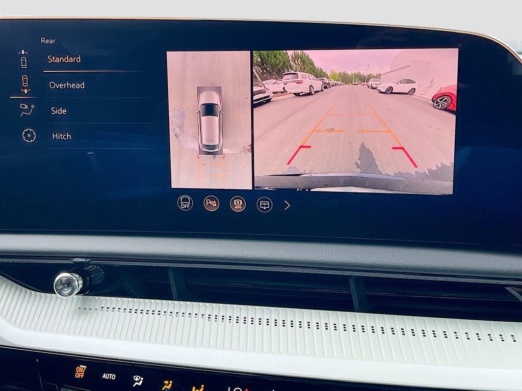 New 2026 Cadillac Optiq Sport 1 w/ LPO, Floor Liner Package AWD/4WD image 24