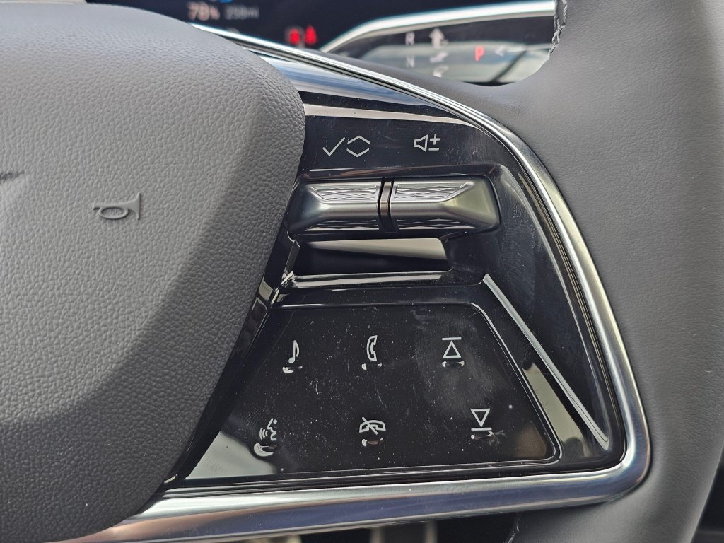 New 2026 Cadillac Optiq Sport 2 RWD image 31