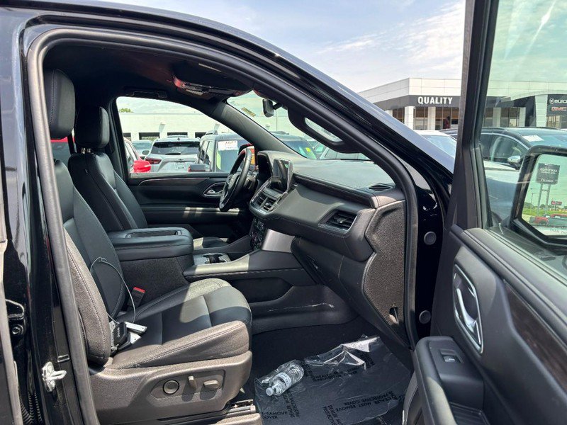 Used 2024 Chevrolet Suburban LT AWD/4WD image 10