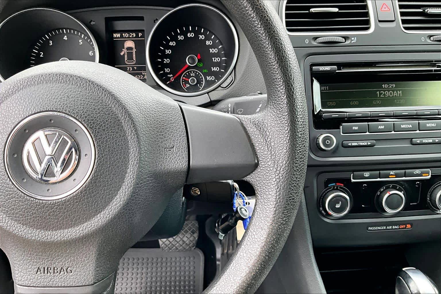 Used 2012 Volkswagen Golf 4-Door FWD image 25
