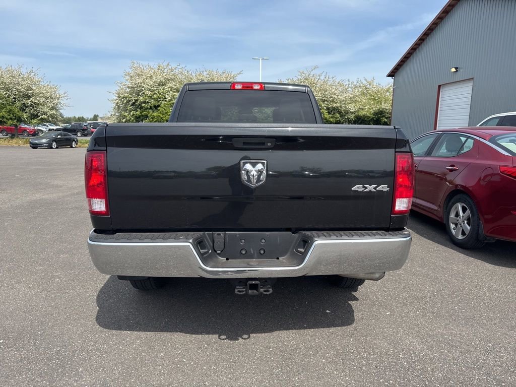 Used 2017 RAM 1500 ST w/ SXT Appearance Group AWD/4WD image 4