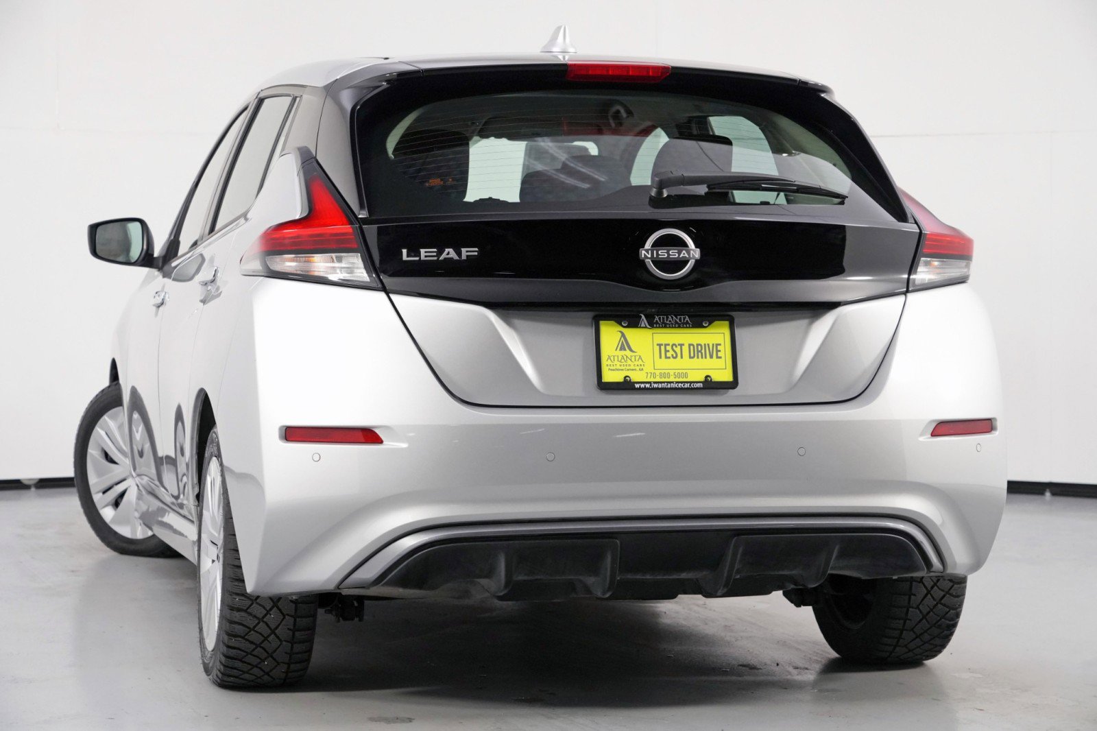 Used 2025 Nissan Leaf S image 5