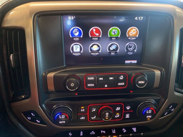 Used 2015 GMC Sierra 2500 Denali w/ Duramax Plus Package AWD/4WD image 27