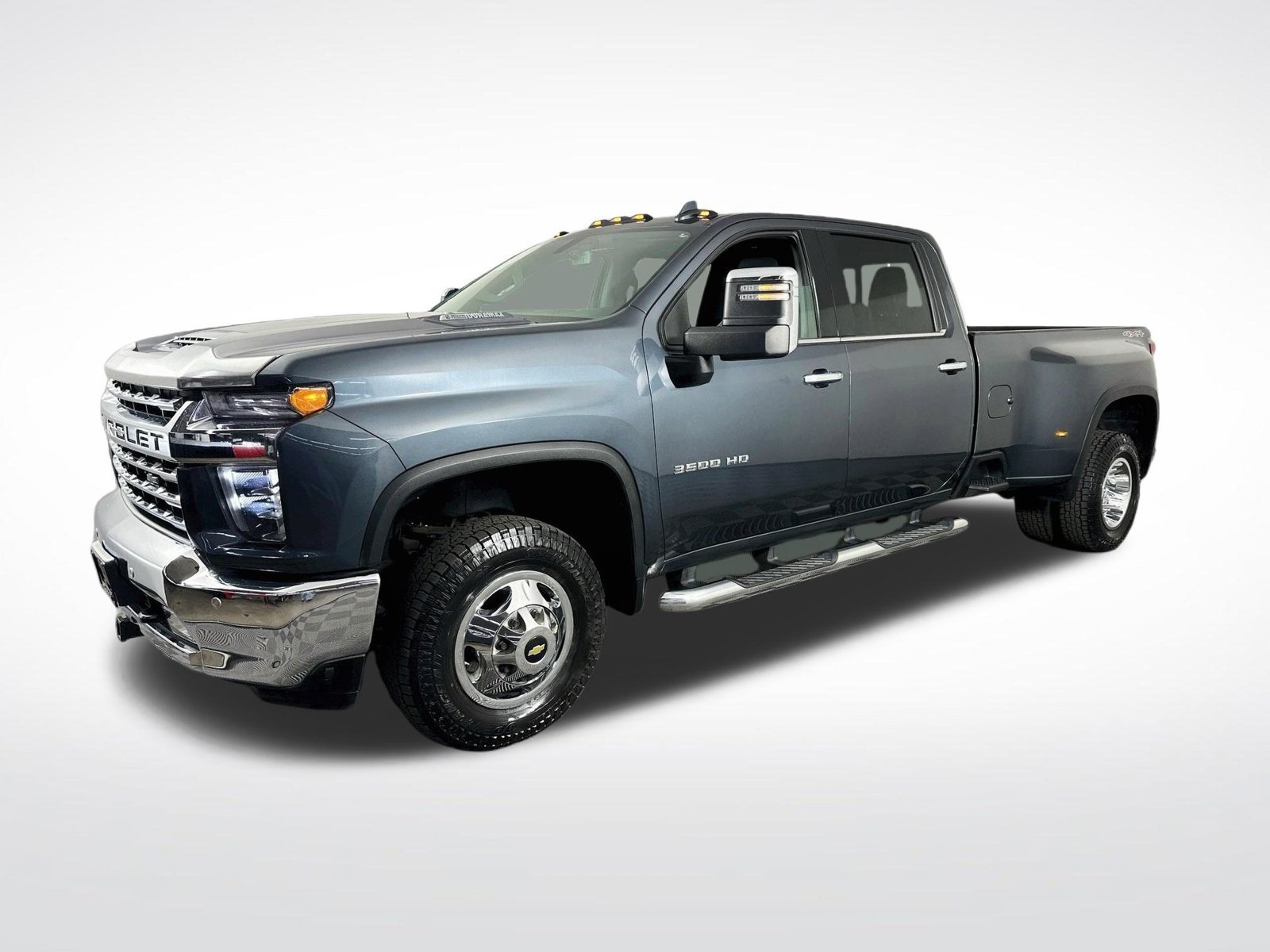 Used 2020 Chevrolet Silverado 3500 LTZ w/ LTZ Plus Package AWD/4WD image 4