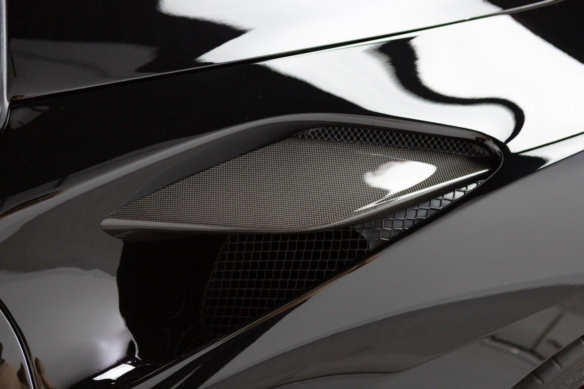 Certified 2021 Ferrari F8 Tributo image 32