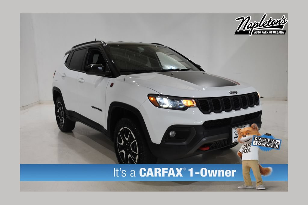 Used 2025 Jeep Compass Trailhawk AWD/4WD image 1