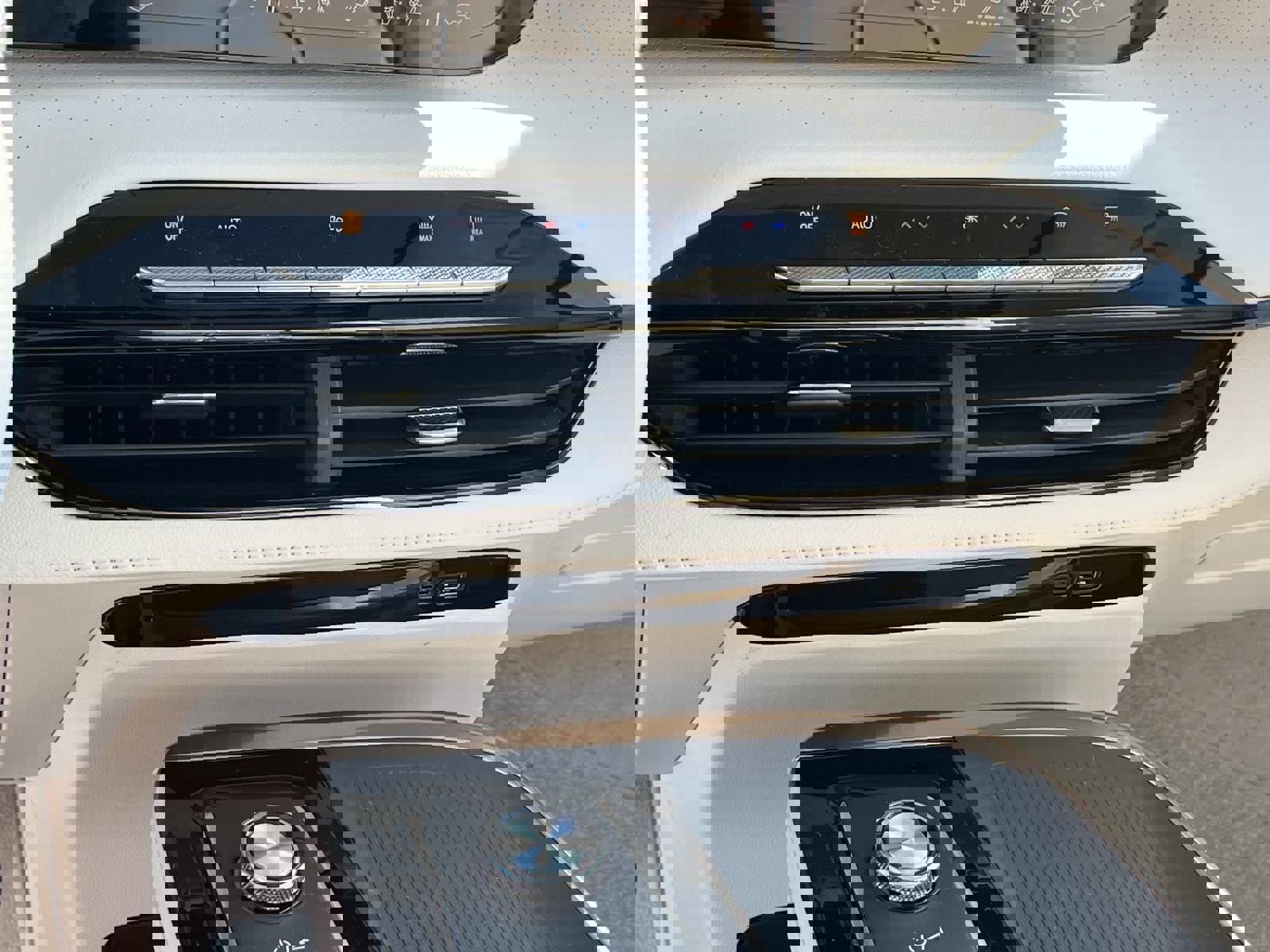 New 2026 Buick Enclave Avenir w/ Super Cruise Package image 28