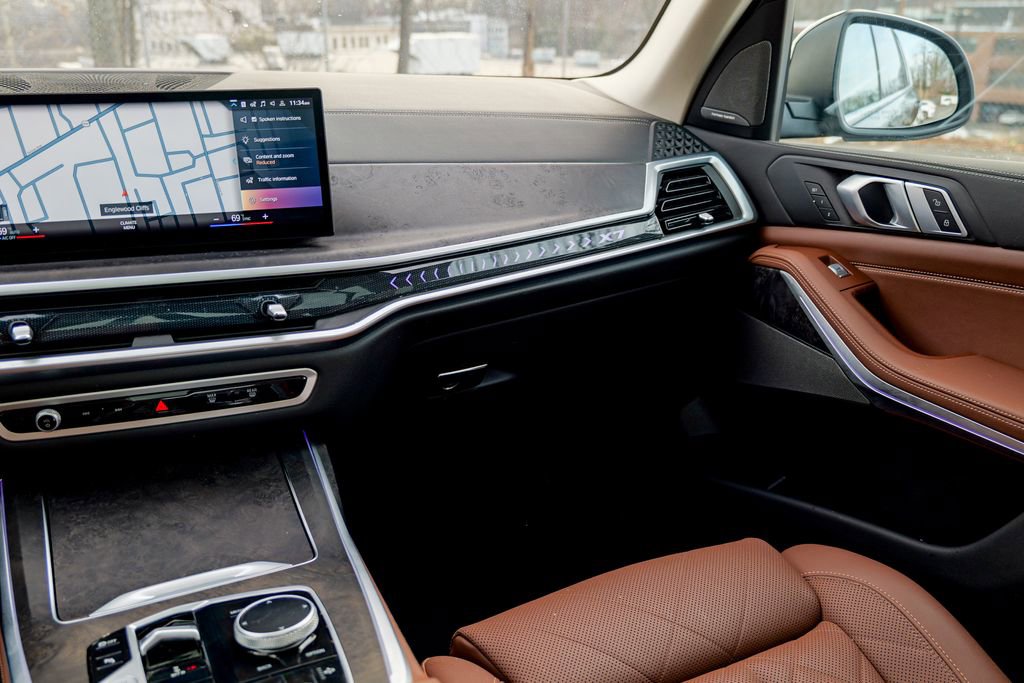 Used 2023 BMW X7 xDrive40i w/ Premium Package image 47