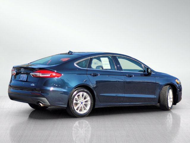 Certified 2020 Ford Fusion SE FWD image 4