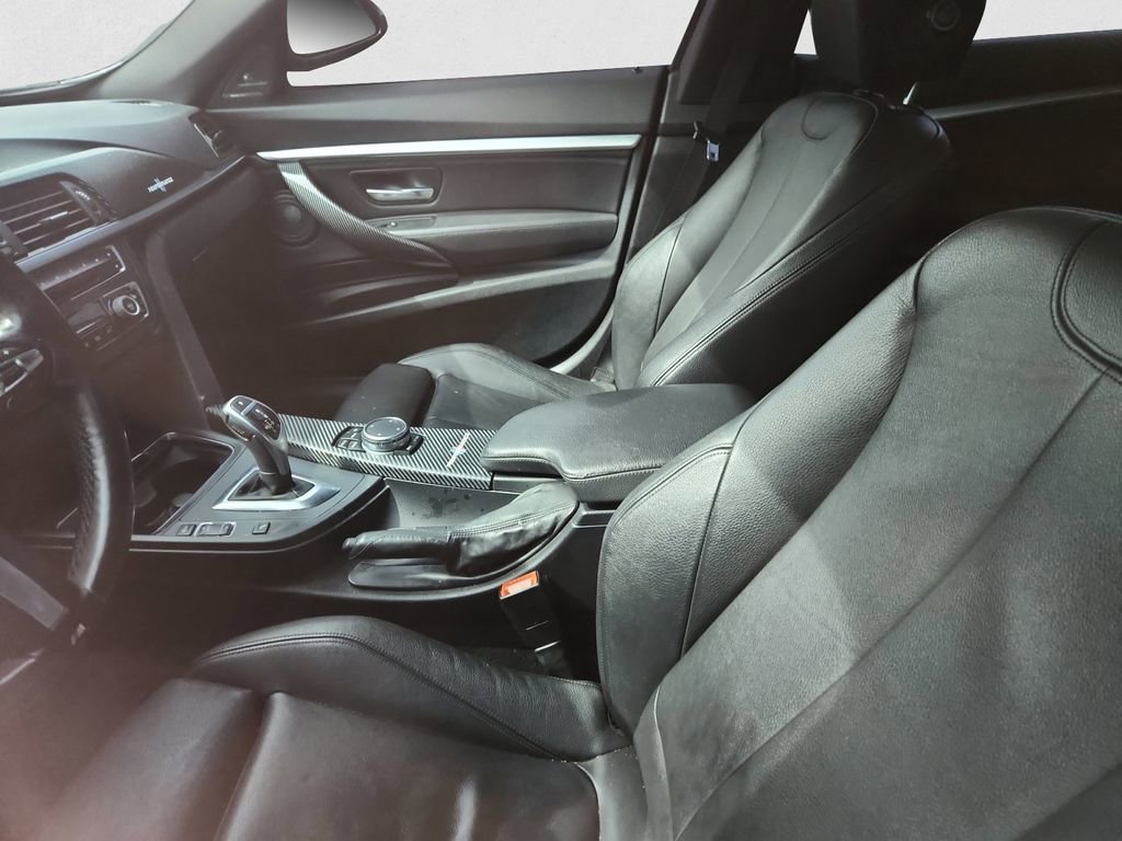 Used 2016 BMW 335i Gran Turismo xDrive image 7