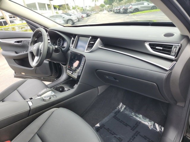 Used 2025 INFINITI QX50 Luxe image 22