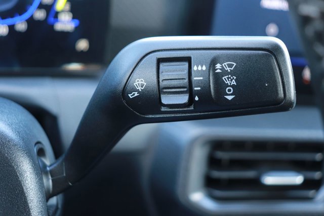 Used 2024 Ford Mustang Convertible image 25