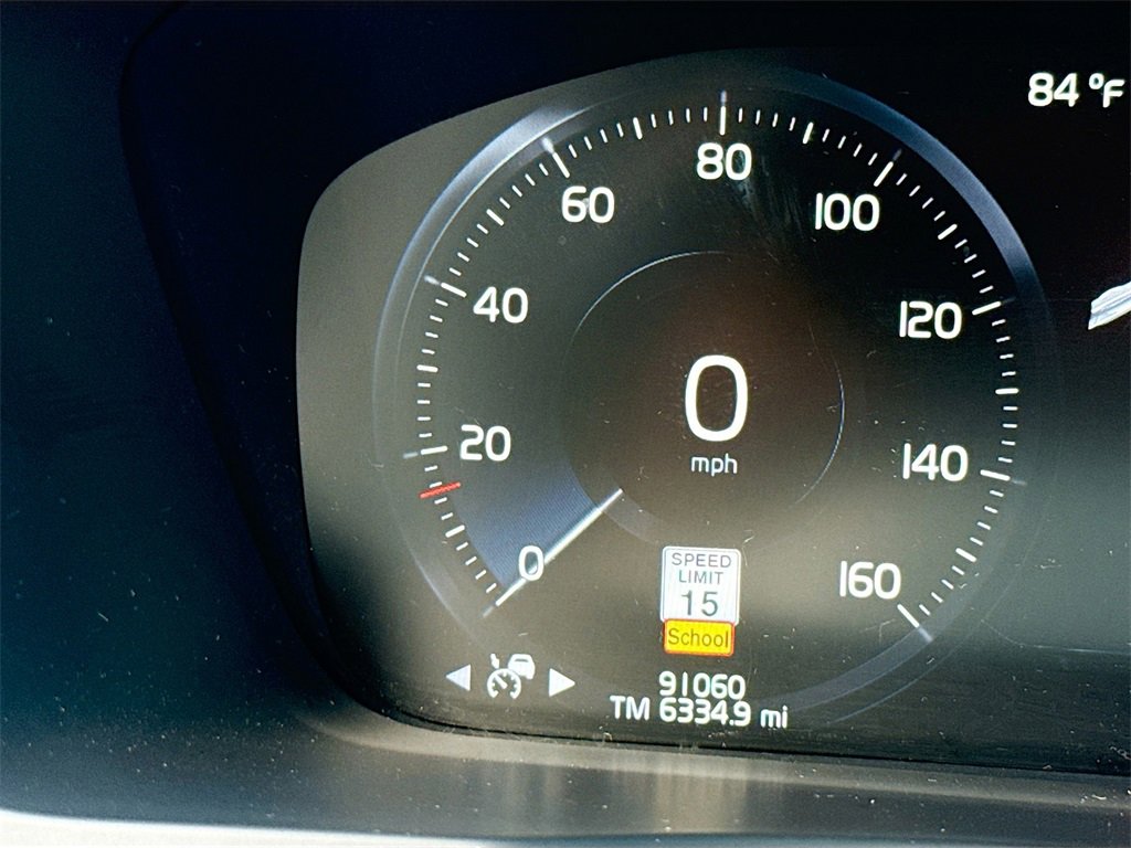 Used 2022 Volvo XC90 T6 Inscription w/ Lounge Package image 13