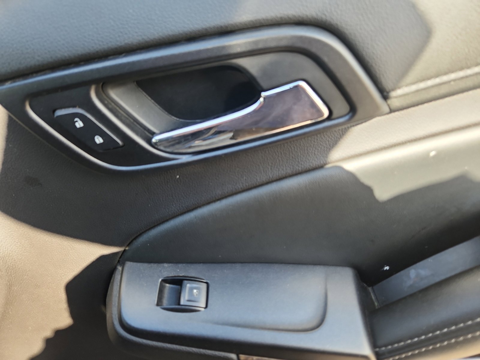 Used 2016 Chevrolet Tahoe LT w/ Luxury Package image 17