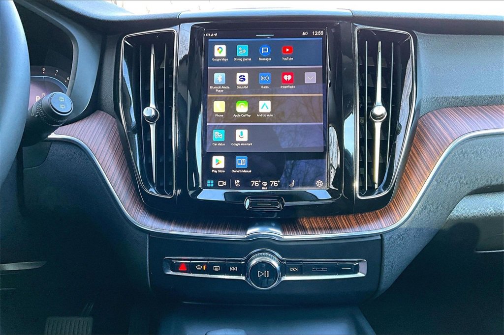 Certified 2023 Volvo XC60 B5 Plus w/ Climate Package image 14