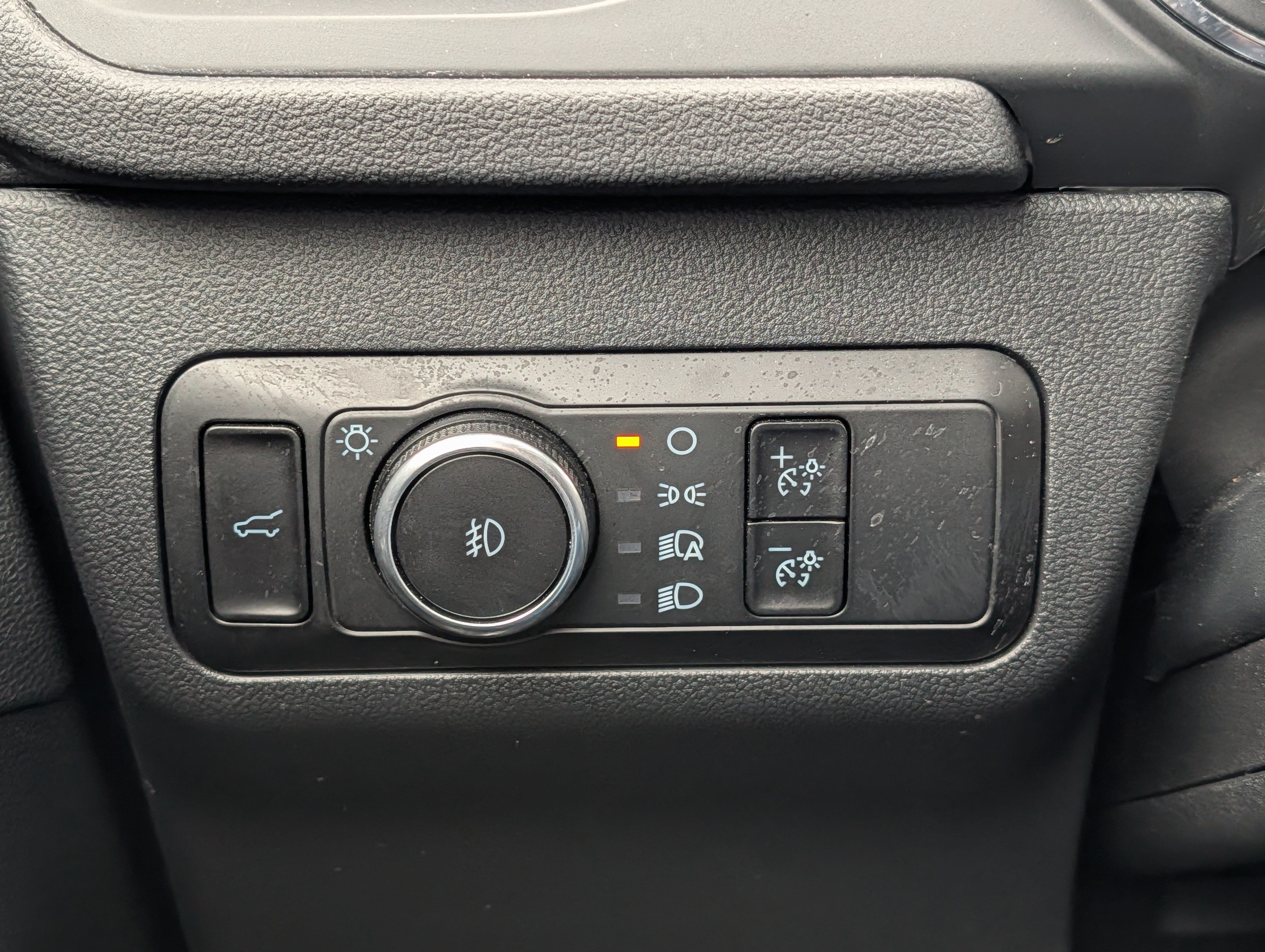 Used 2025 Ford Escape Platinum AWD/4WD image 27