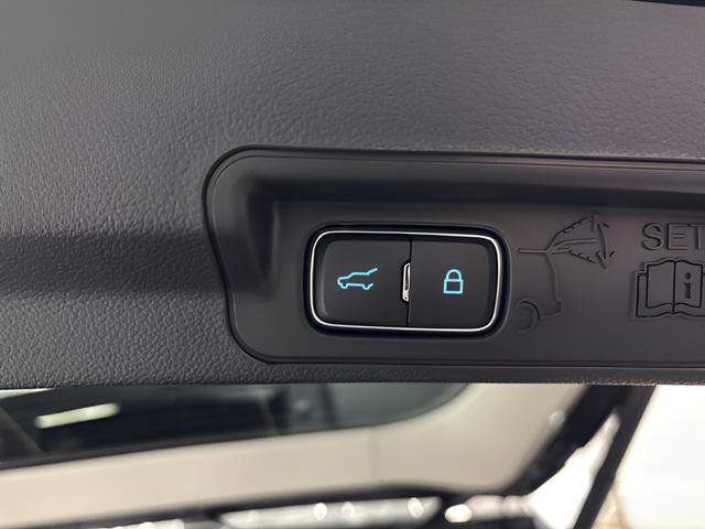 New 2026 Ford Explorer Active w/ Active Comfort Package AWD/4WD image 25
