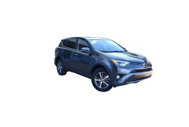Used 2018 Toyota RAV4 XLE image 2