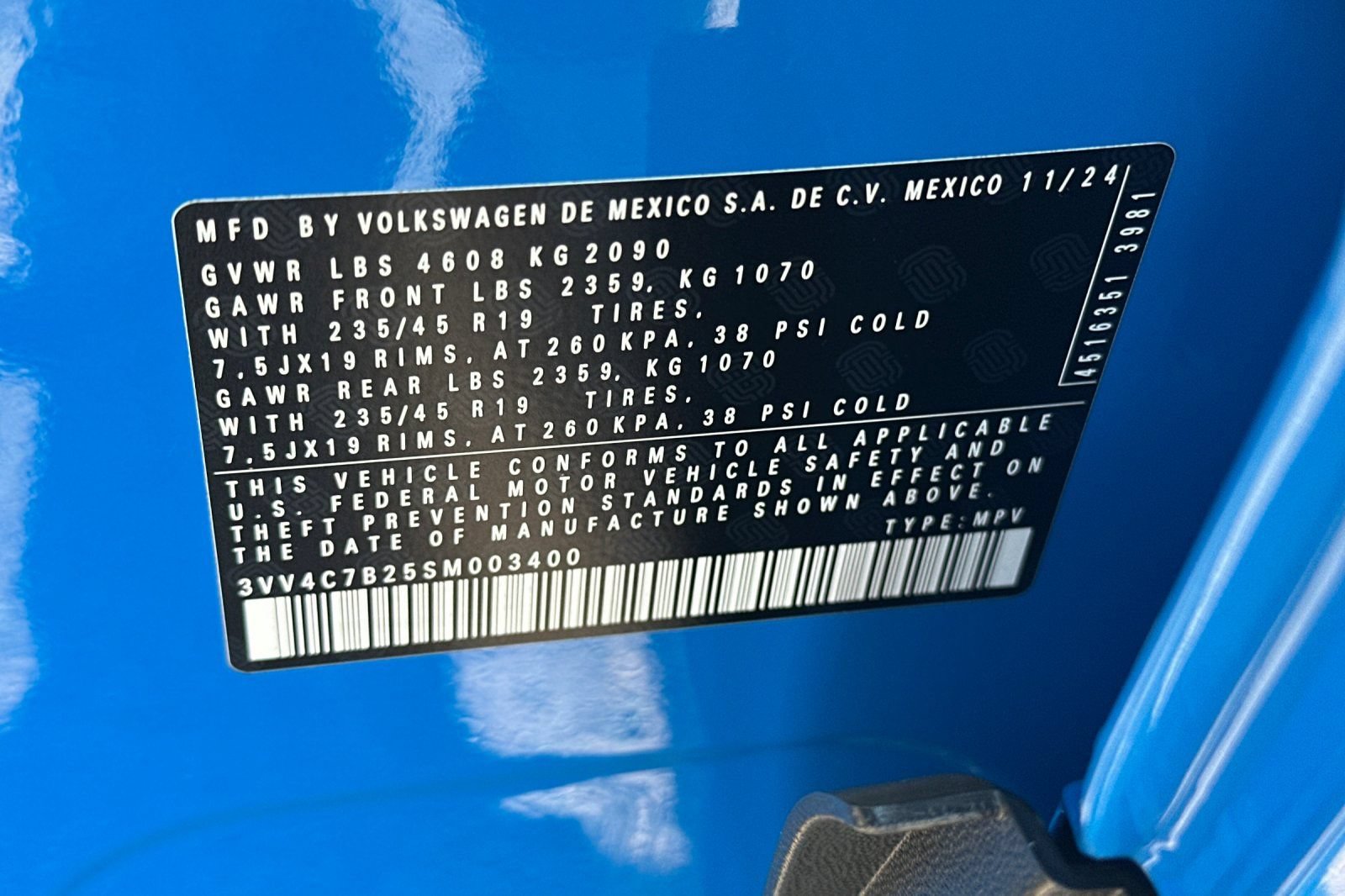 Used 2025 Volkswagen Taos SEL AWD/4WD image 28