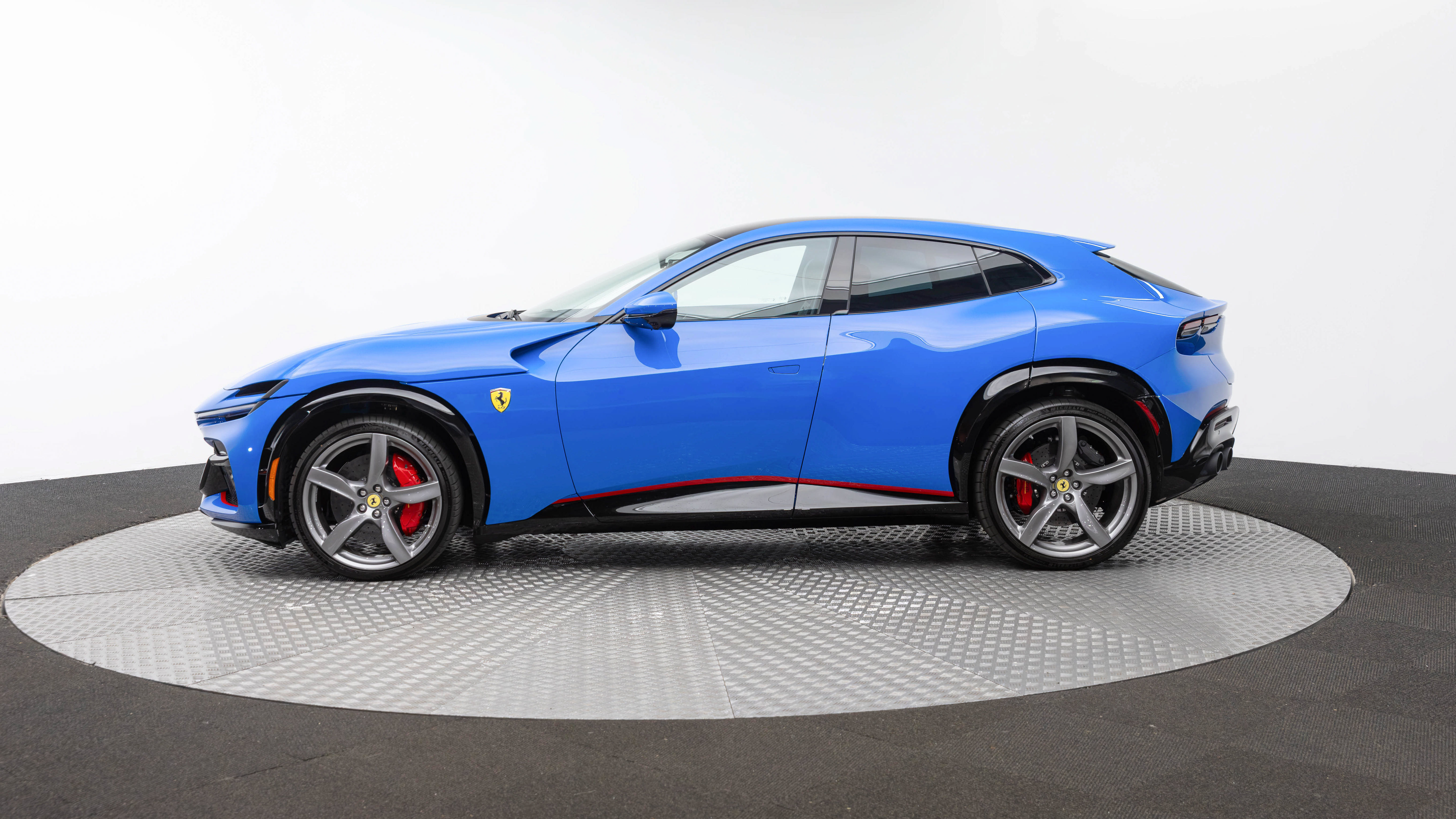 Certified 2026 Ferrari Purosangue AWD/4WD image 2