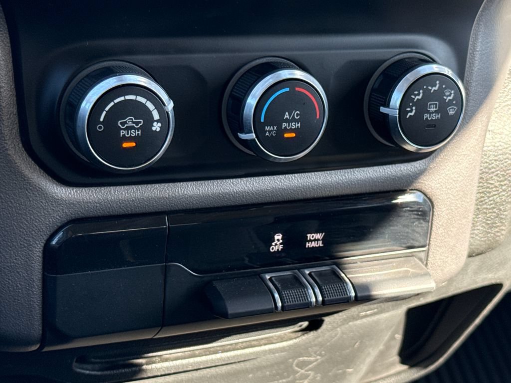 Used 2019 RAM 1500 Big Horn AWD/4WD image 21