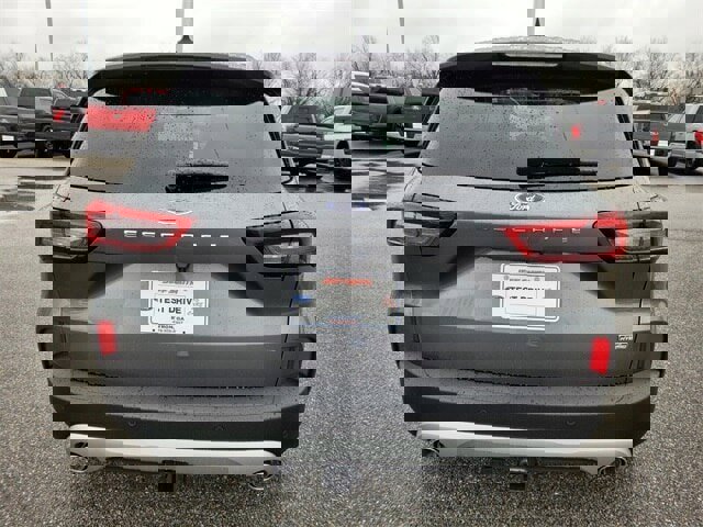 New 2025 Ford Escape SE w/ Class II Trailer Tow Package image 10