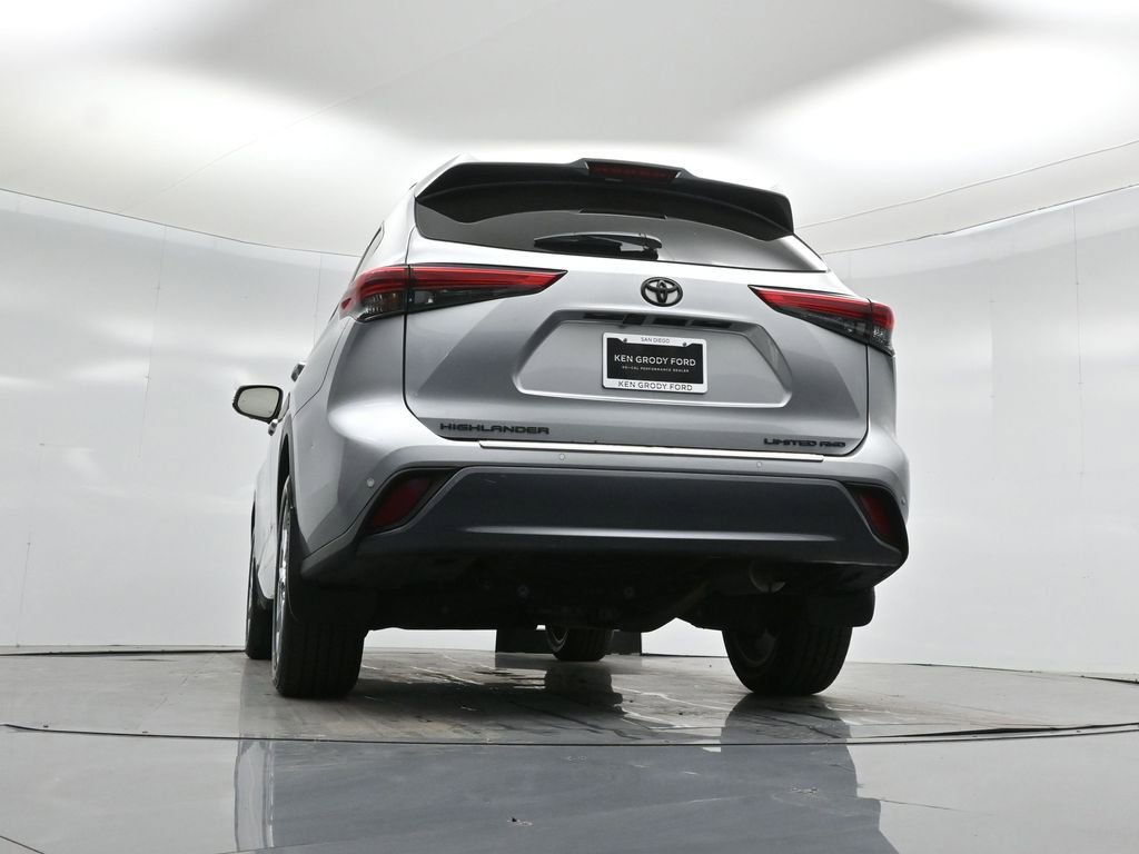 Used 2022 Toyota Highlander Limited image 50