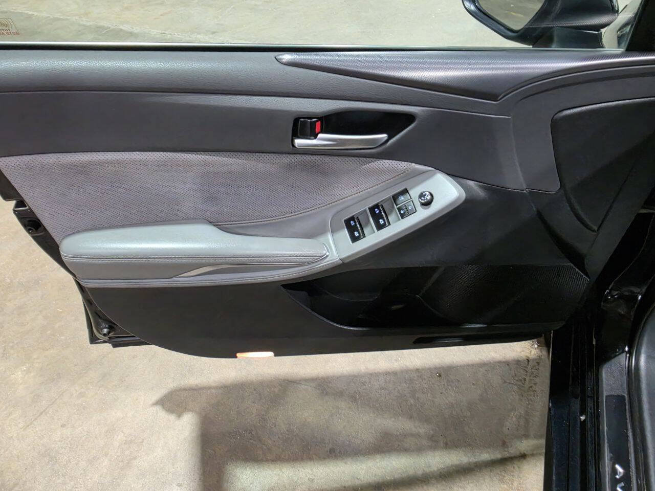 Used 2019 Toyota Avalon XSE w/ All Weather Liner Package FWD image 23