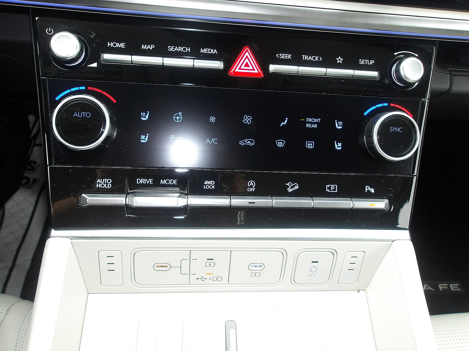 Used 2025 Hyundai Santa Fe Calligraphy image 24