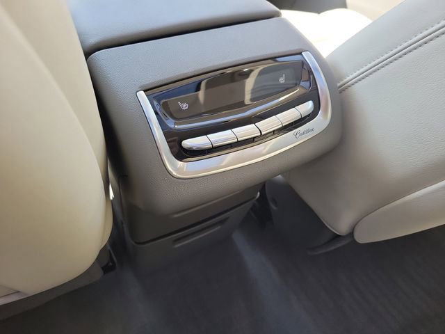 Used 2024 Cadillac XT6 Premium Luxury w/ Technology Package image 12
