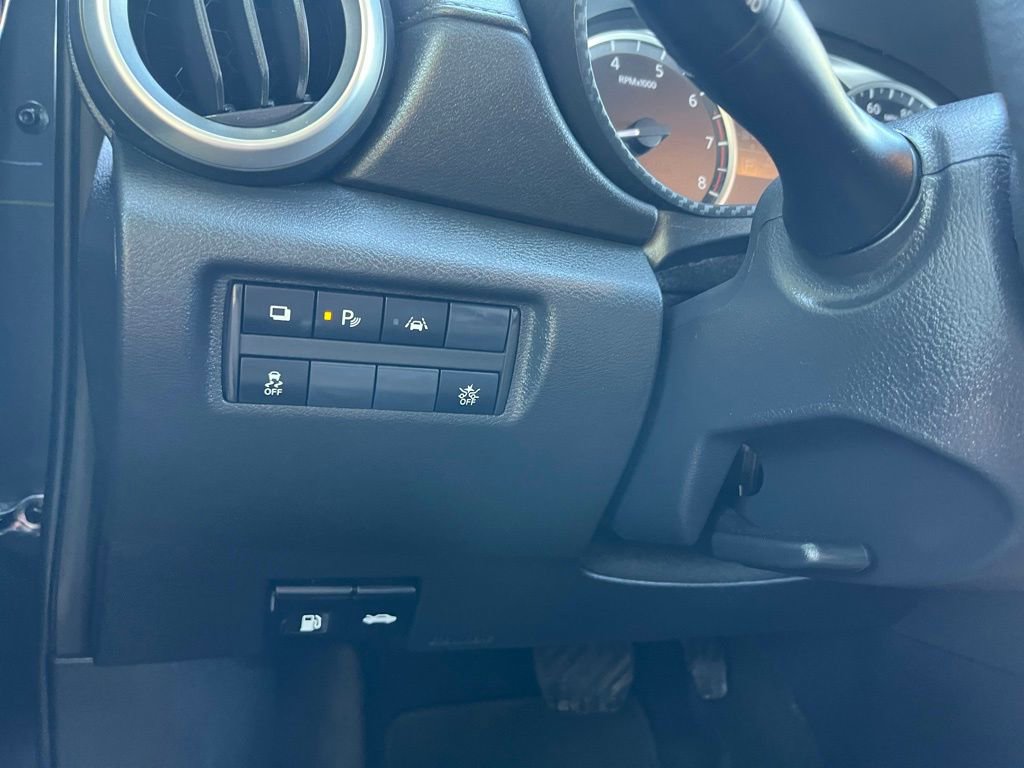 Used 2025 Nissan Versa S image 25