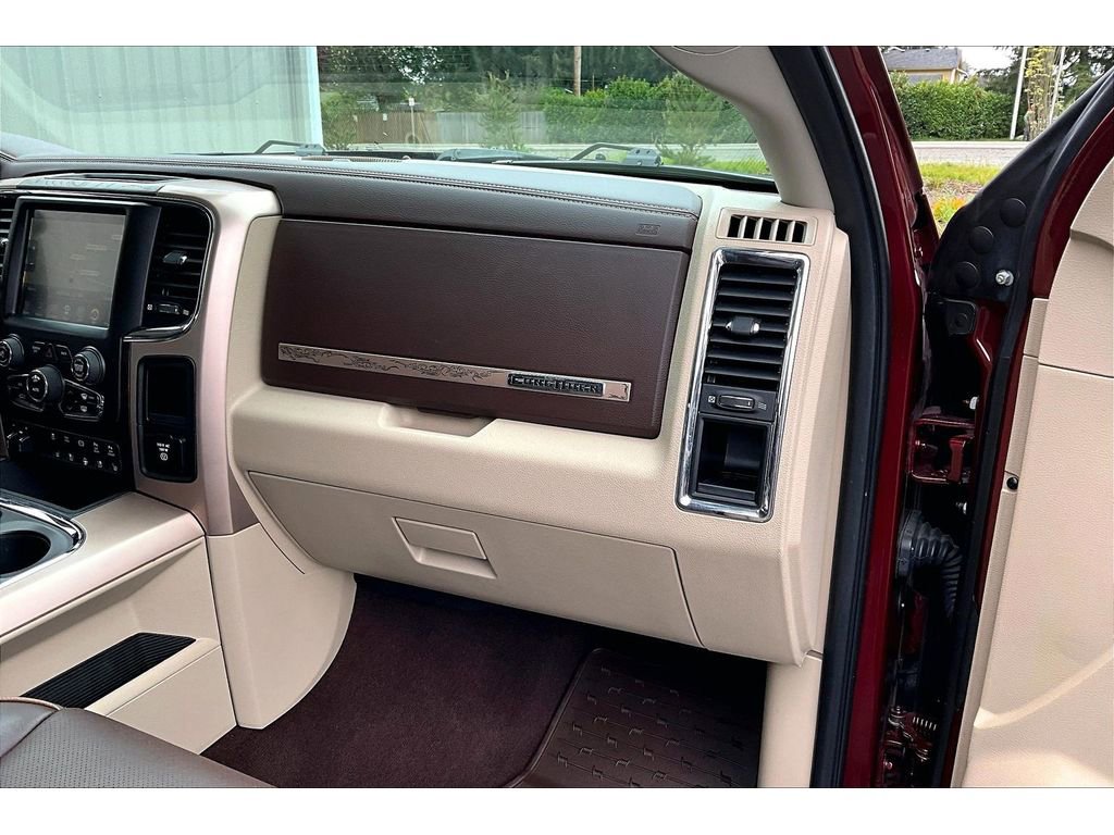 Used 2017 RAM 2500 Longhorn w/ Convenience Group AWD/4WD image 16