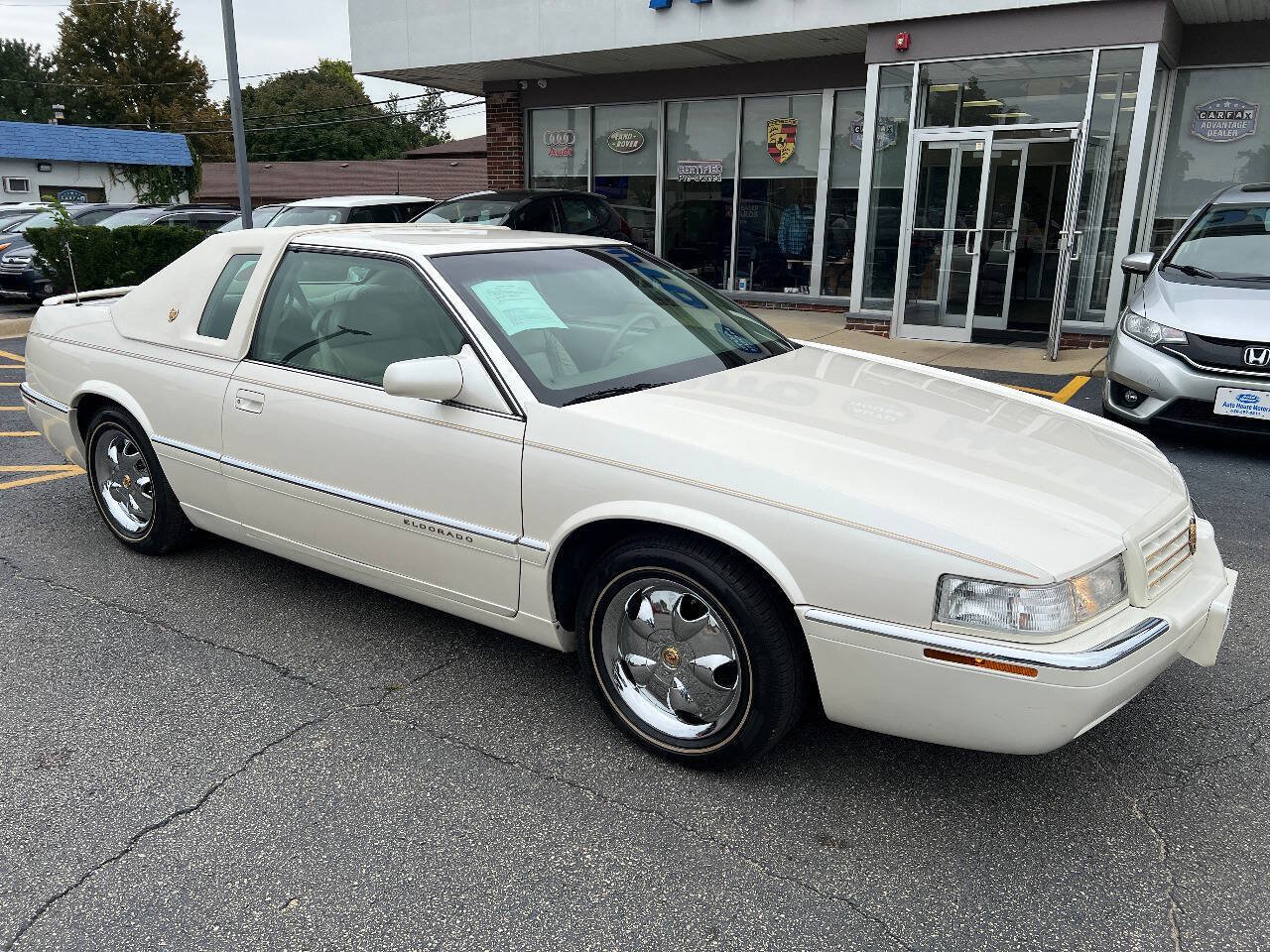 Used 1999 Cadillac Eldorado w/ Comfort/Convenience Pkg FWD image 4