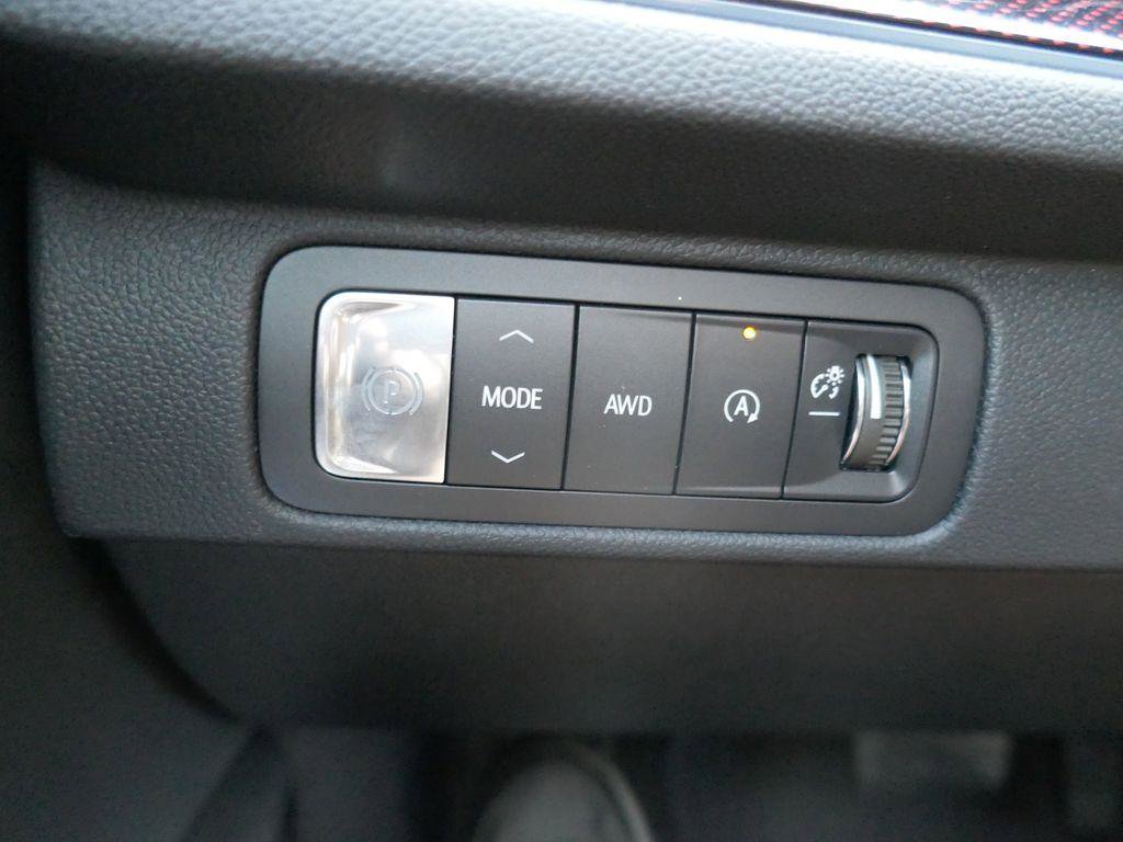 New 2026 Chevrolet Traverse Z71 w/ Enhanced Driving Package AWD/4WD image 20