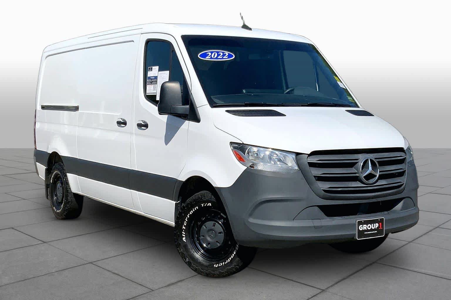 Used 2022 Mercedes-Benz Sprinter 2500 image 3