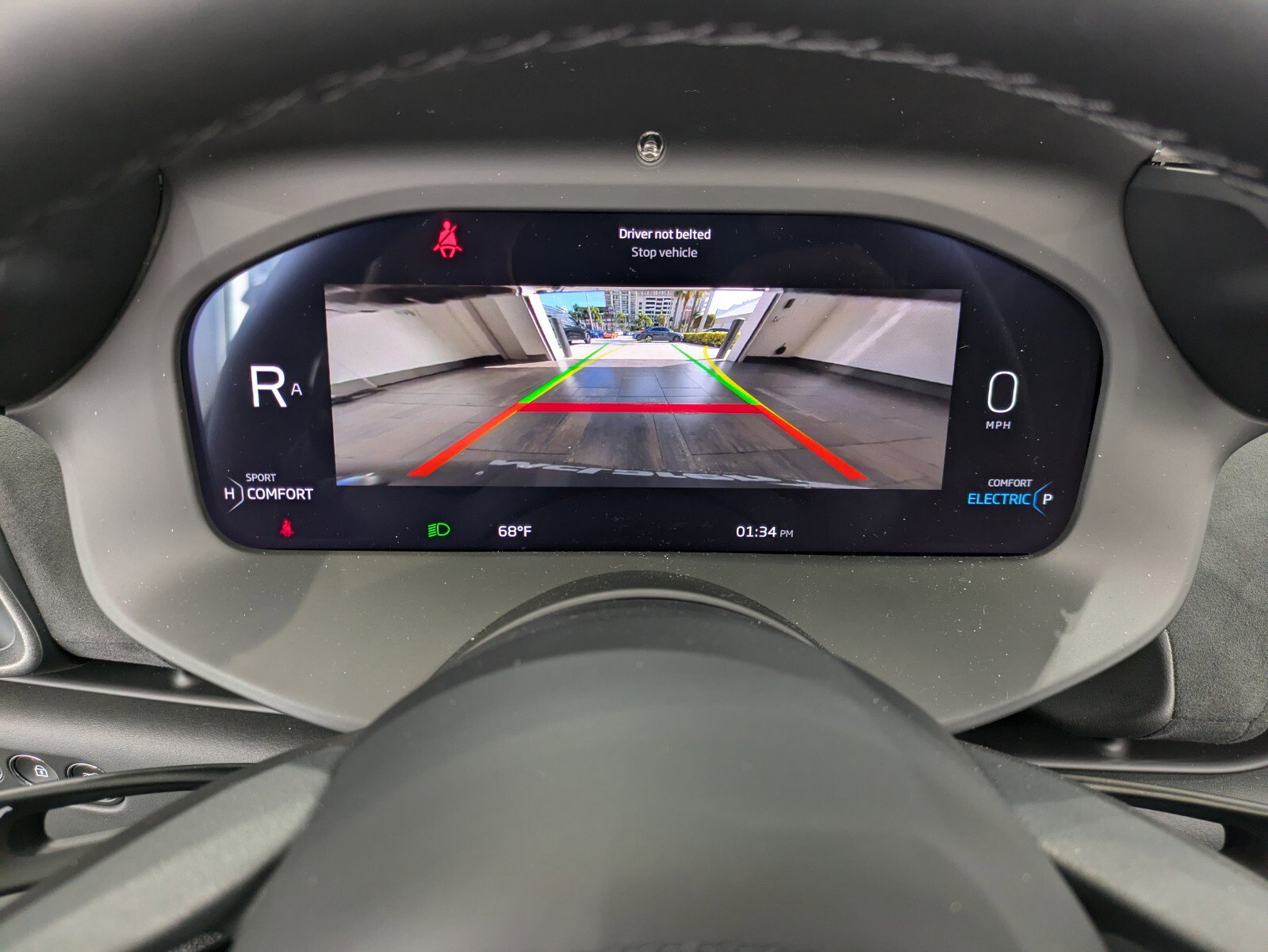 Used 2025 McLaren Artura Spider image 13