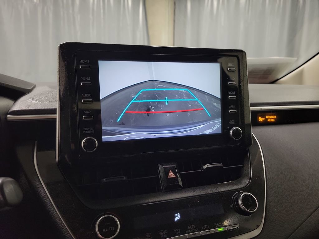 Used 2020 Toyota Corolla LE image 15