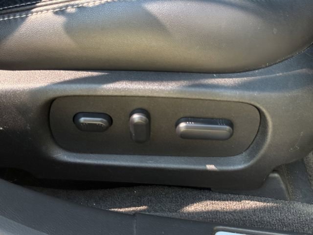 Used 2015 Ford Taurus Limited FWD image 26