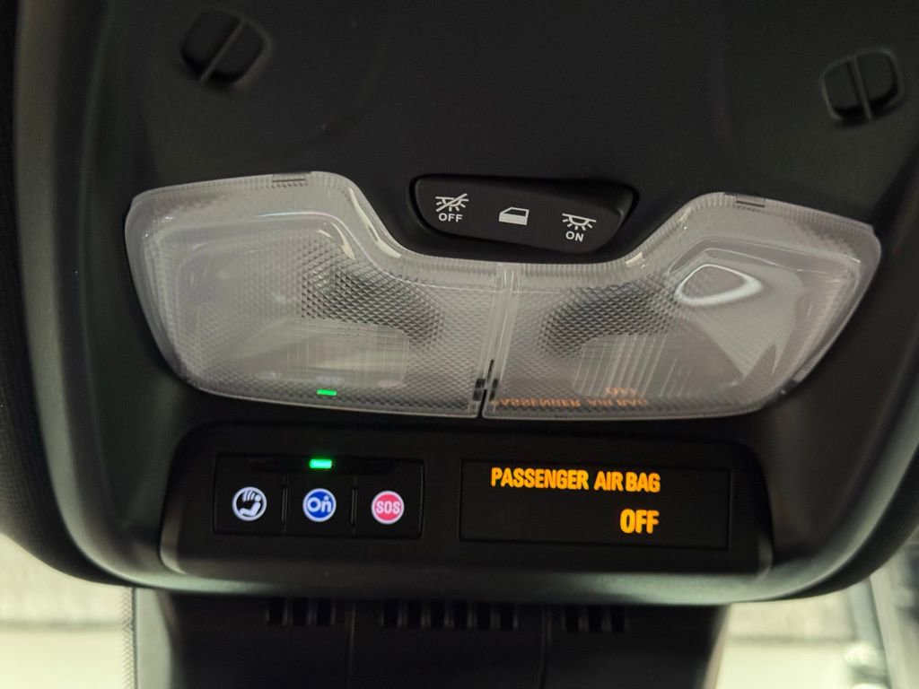 New 2025 GMC Canyon Elevation w/ Convenience Package image 28