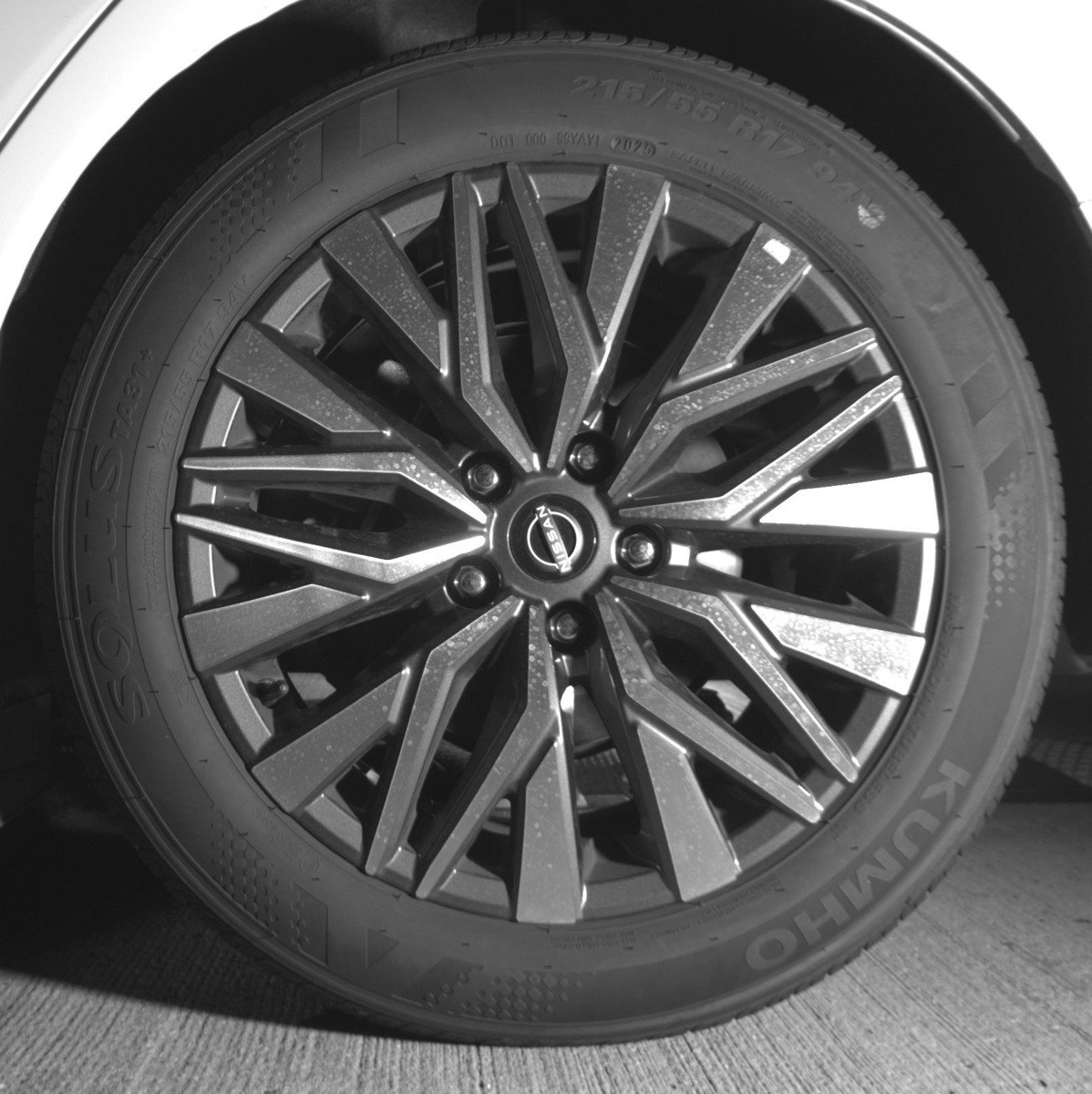 Used 2025 Nissan Altima 2.5 SV image 14