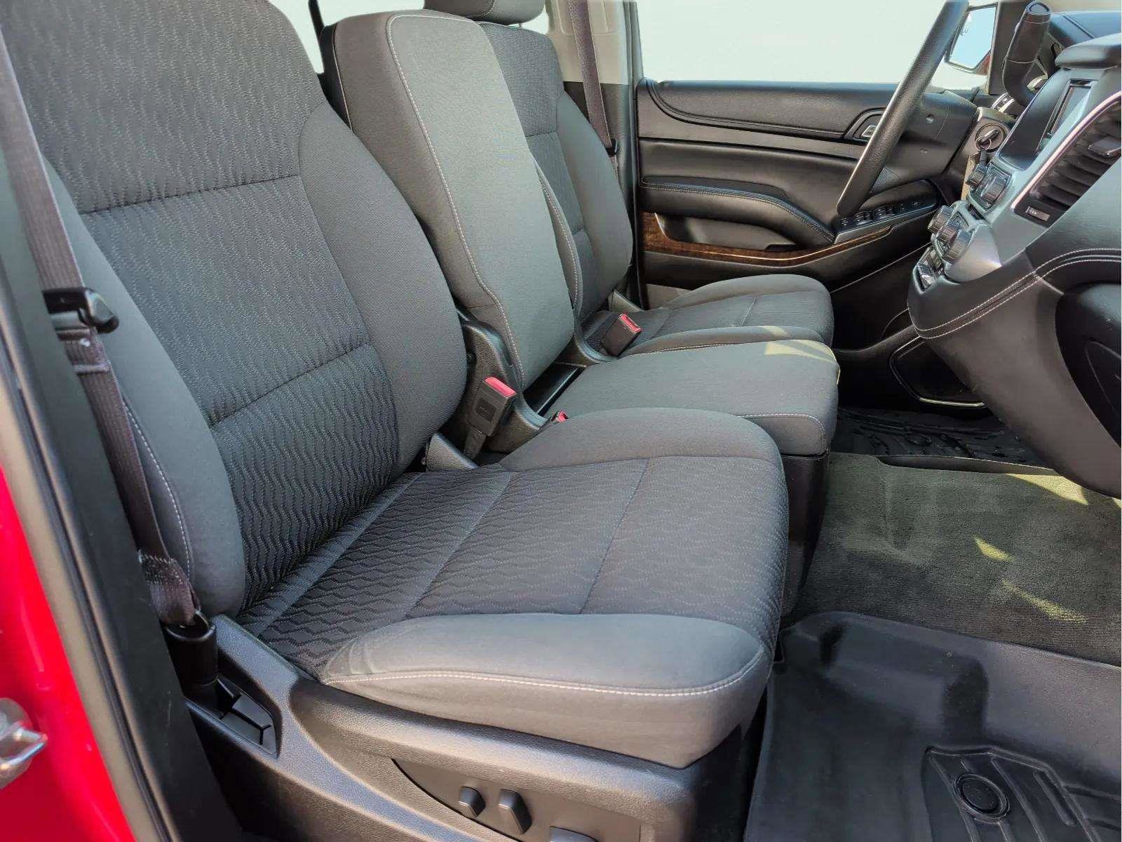 Used 2015 Chevrolet Suburban 4WD image 18