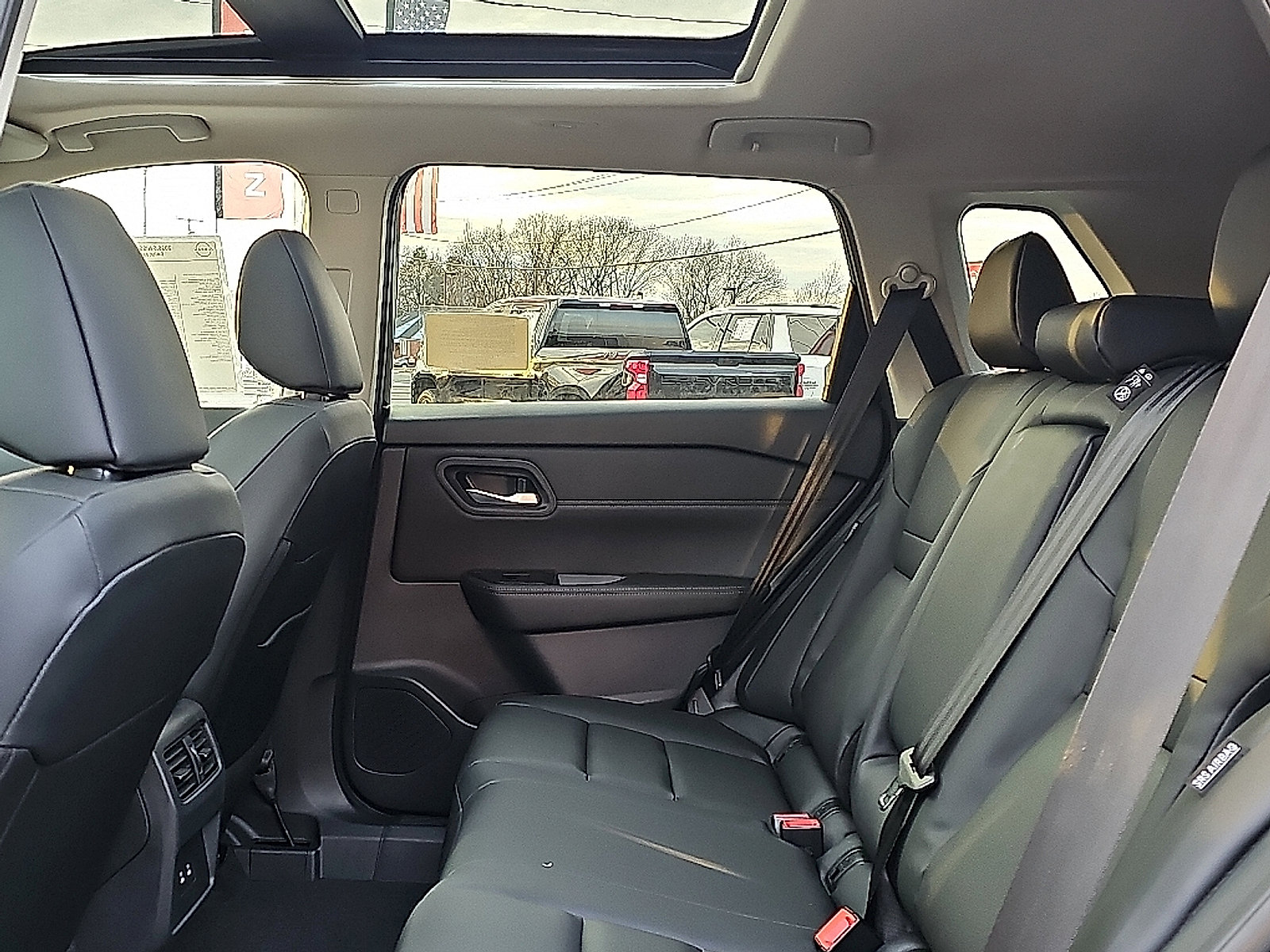 New 2026 Nissan Rogue Dark Armor AWD/4WD image 10