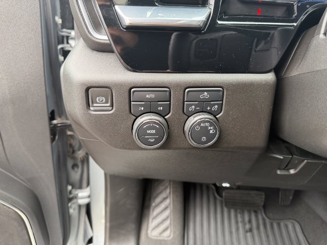 Used 2024 Chevrolet Silverado 1500 LT AWD/4WD image 18