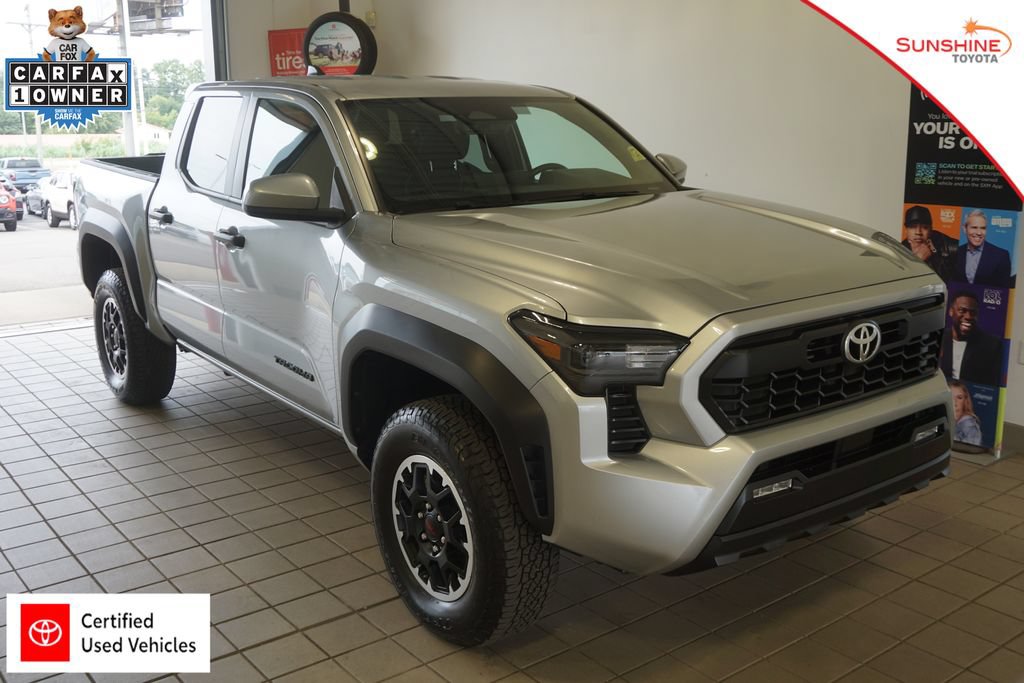 Certified 2025 Toyota Tacoma TRD Off-Road AWD/4WD image 1