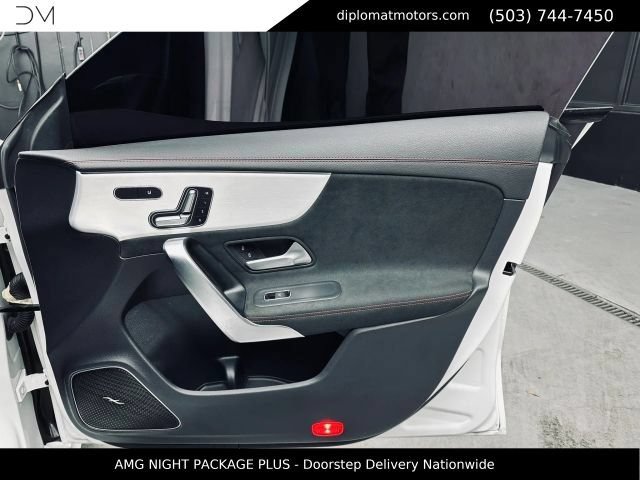 Used 2025 Mercedes-Benz CLA 35 AMG 4MATIC image 26